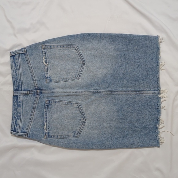 Abercrombie & Fitch Denim Midi Length Skirt, Color Light Wash Size 24 - Picture 3 of 15